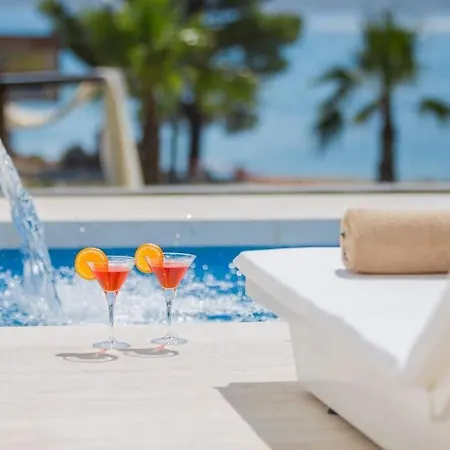 Exclusive Calma I & Ii - Two Heated Pool&spa Villa Starigrad Paklenica