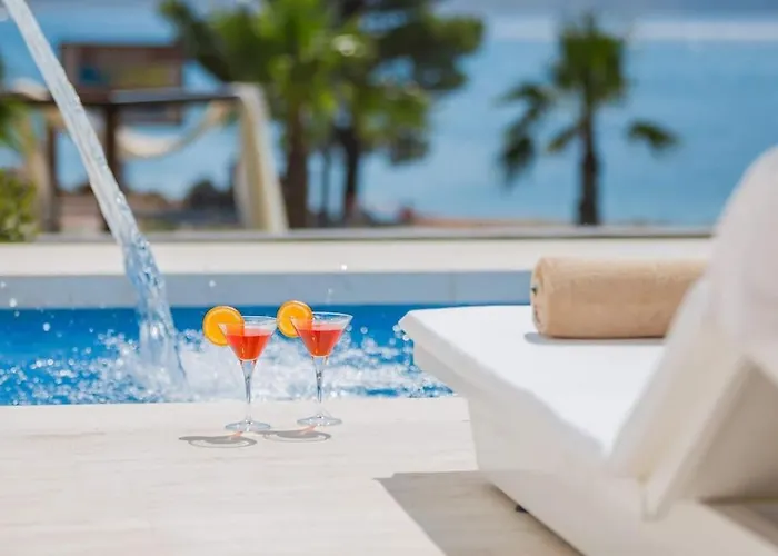 Exclusive Calma I & Ii - Two Heated Pool&spa Villa Starigrad Paklenica