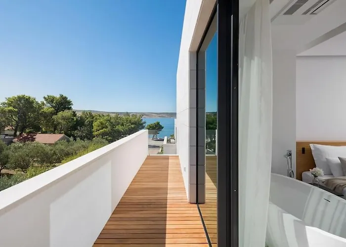 Exclusive Calma I & Ii - Two Heated Pool&spa Starigrad Paklenica