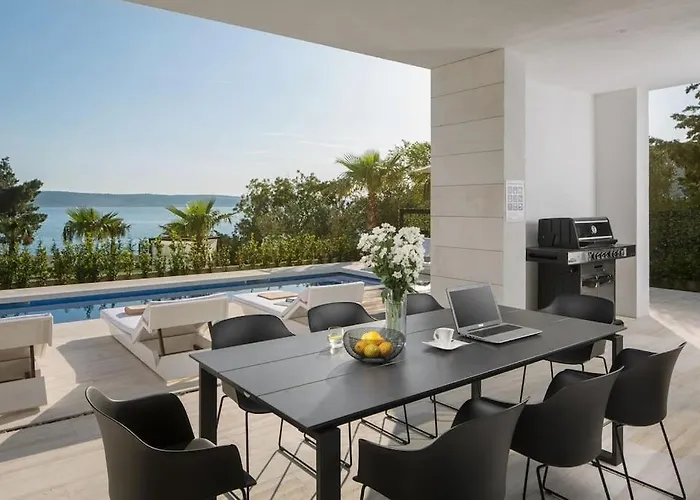 Villa Exclusive Calma I & Ii - Two Heated Pool&spa Starigrad Paklenica