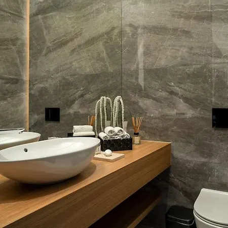 Exclusive Calma I & Ii - Two Heated Pool&spa スタリグラード