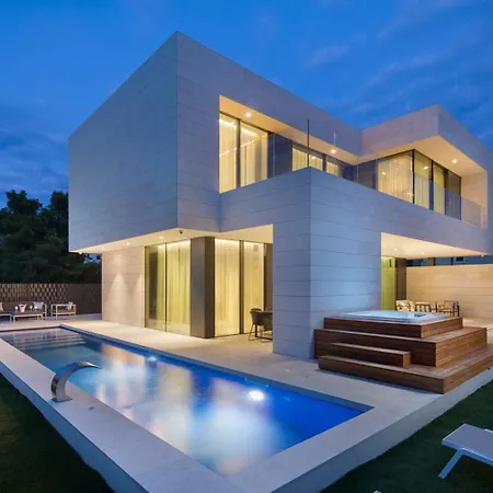 Exclusive Calma I & Ii - Two Heated Pool&spa Starigrad Paklenica